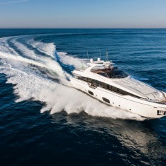 Яхта Ferretti 960:Равнение на Италию!